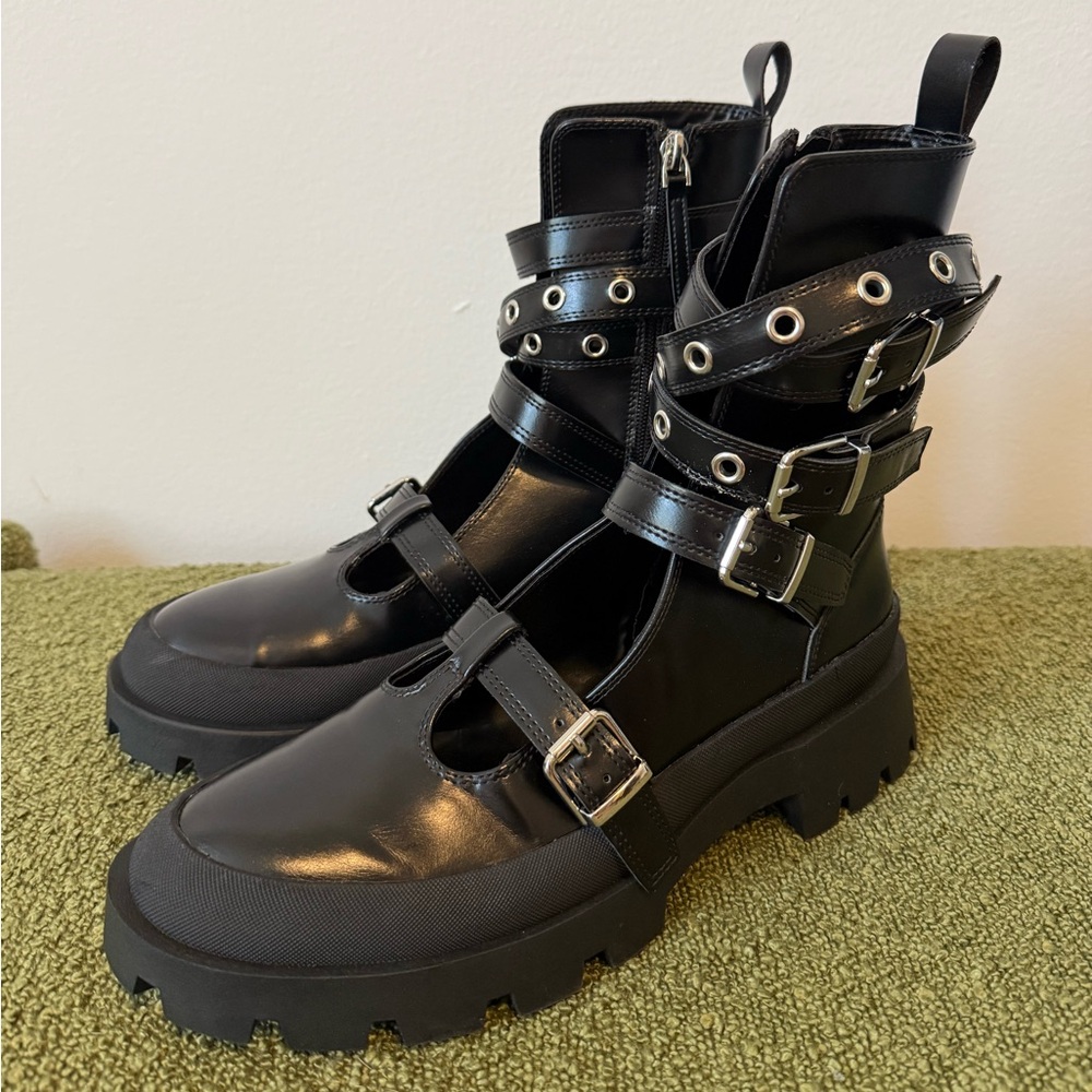 Zara Buckled Anke Boots Size 8 / 39